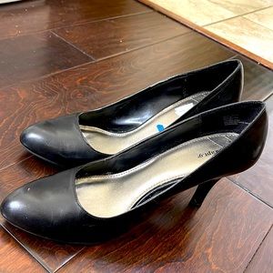 Black Heels size 6.5